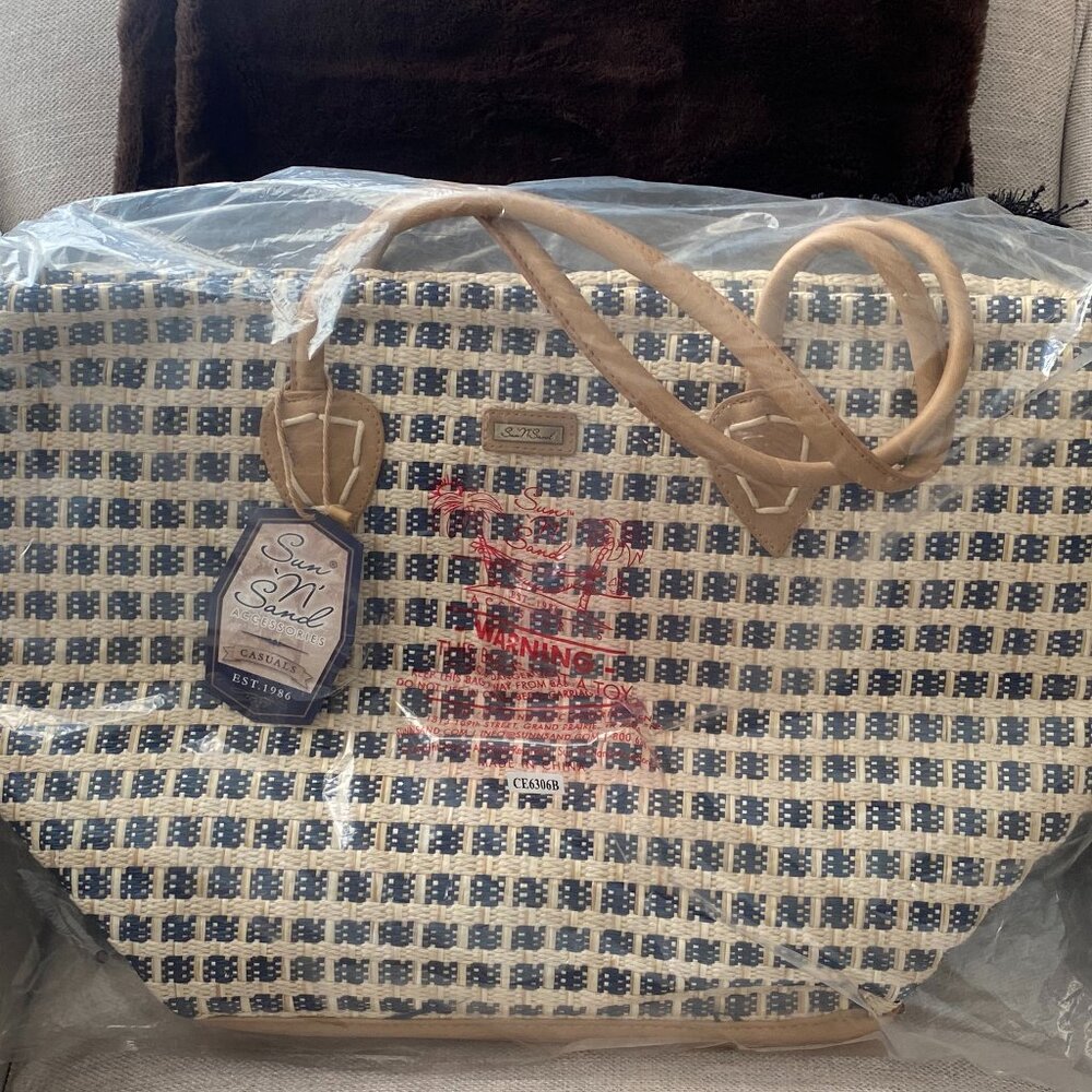 NWT Sun and Sand Straw Tote